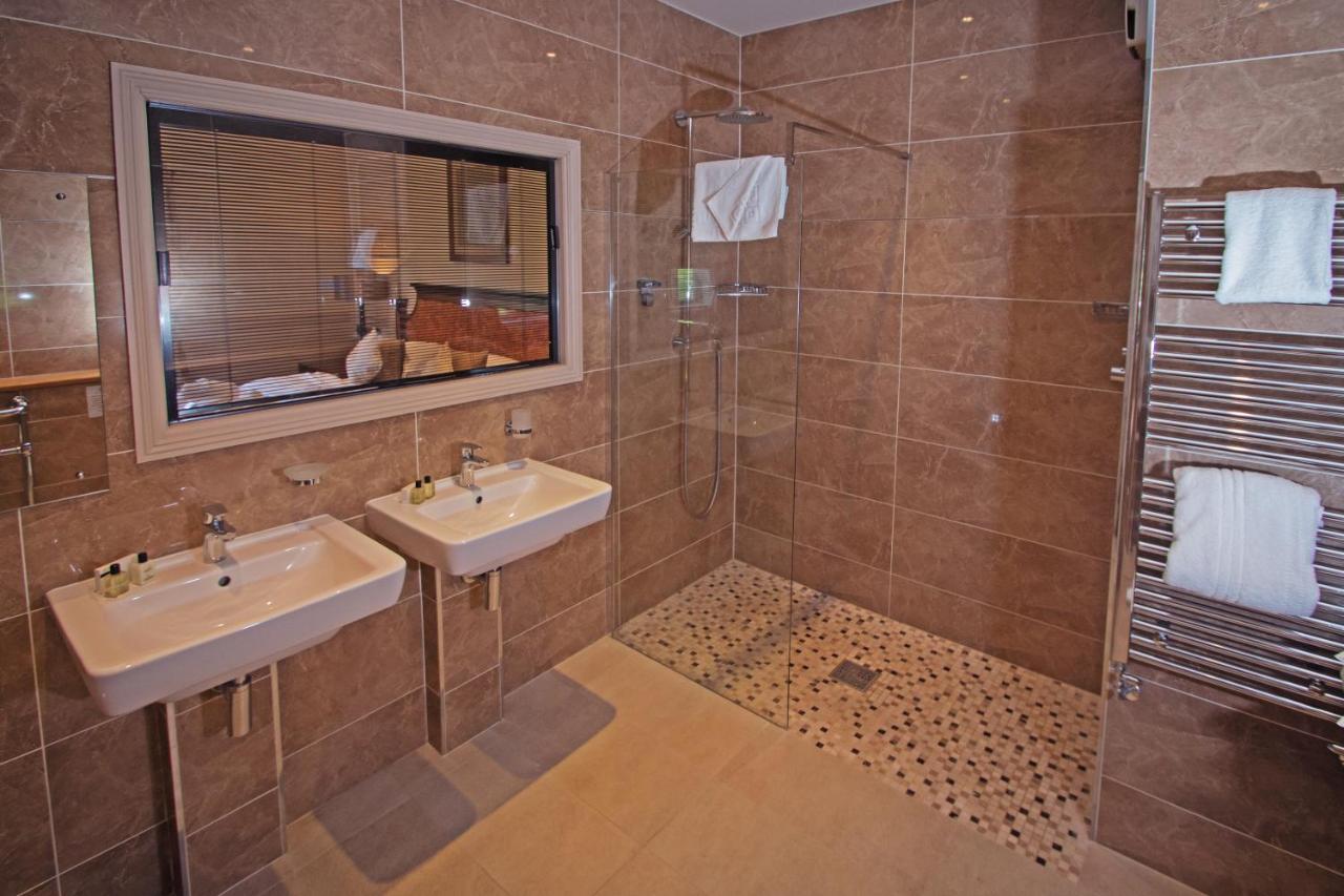 Tracy Park Hotel & Country Club Doynton ภายนอก รูปภาพ
